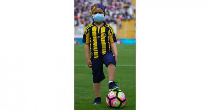 Volkan Demirel Lösemili Ziya’nın Hayalini Gerçekleştirdi