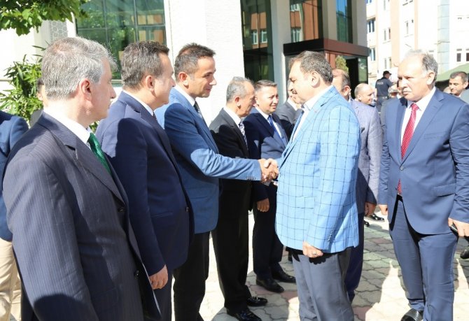 Bakan Eroğlu Artvin’de