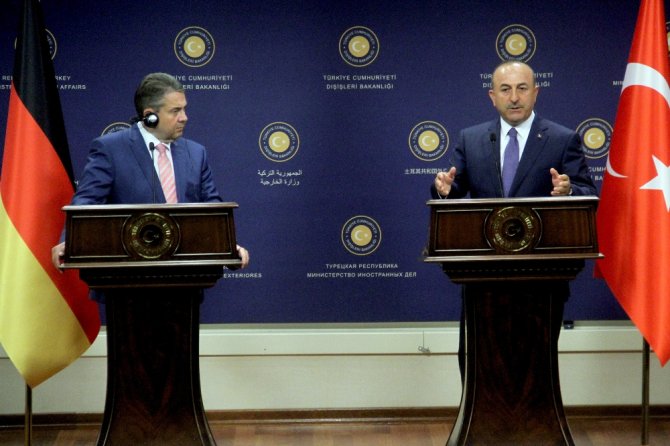 “Gizli Servisler Gazetecileri Ajan Olarak Kullanmaya Başladı"