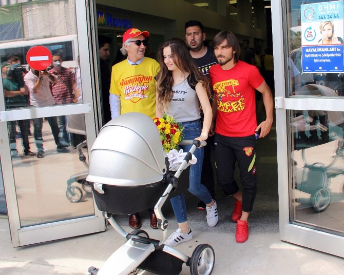 Şampiyon İzmir’de