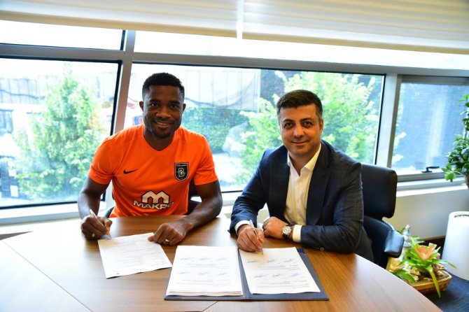 Chedjou Başakşehir’e İmzayı Attı