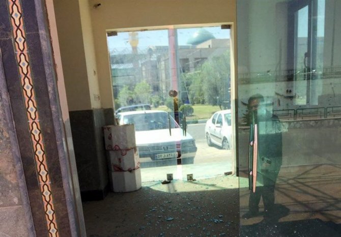 İran’da Çifte Saldırı