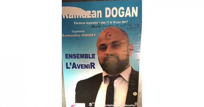 Fransa’da Türk Adayların Afişlerine Çirkin Saldırı
