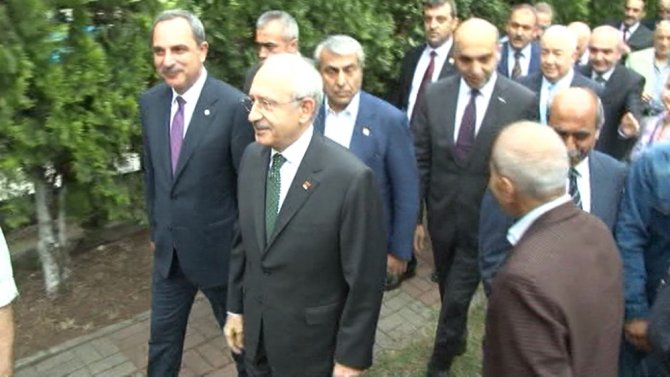 Kılıçdaroğlu’dan Pazar Esnafına Ziyaret