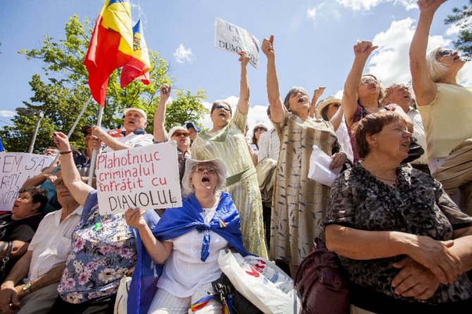 Yeni Seçim Sistemini Protesto Ettiler
