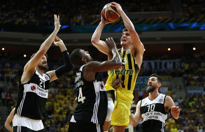 Serinin İkinci Maçı Da Fenerbahçe’nin