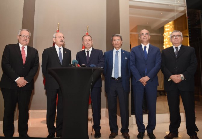 Kılıçdaroğlu İle Ümit Özdağ İftarda Bir Araya Geldi