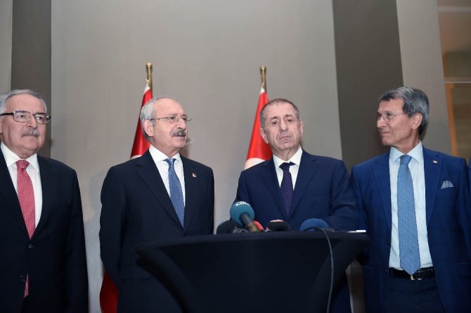 Kılıçdaroğlu İle Ümit Özdağ İftarda Bir Araya Geldi