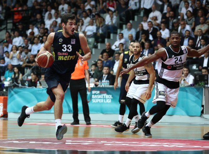 Olaylı Derbi Fenerbahçe’nin