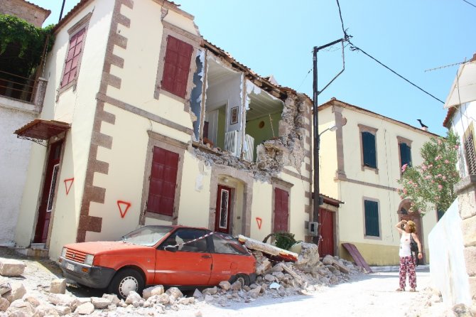 Deprem Bu Hale Getirdi