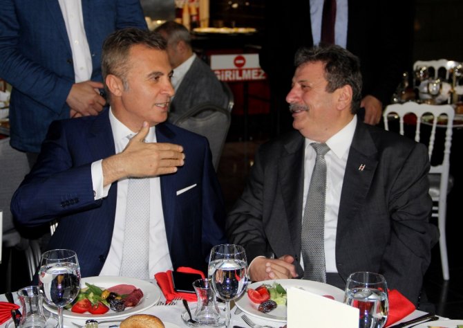 Beşiktaş Camiası İftarda Buluştu