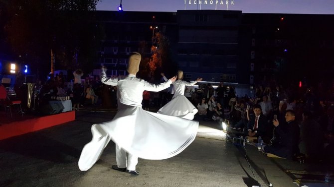 Zürih’te Açık Hava İftarı