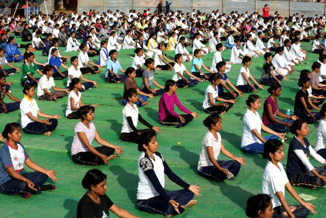Hindistan’da Dünya Yoga Günü Kutlamaları Başladı