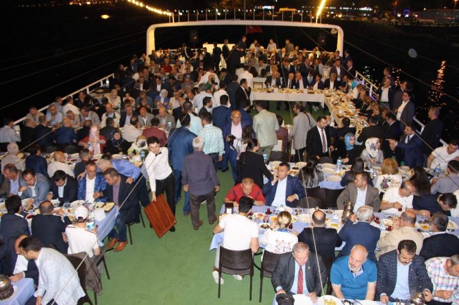 "Batı Terörün Arkasından Çekilse..."