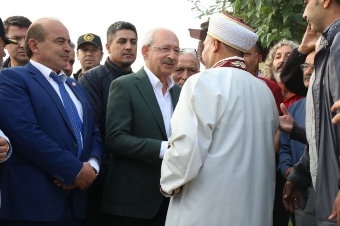 Kılıçdaroğlu Bayram Namazını Bolu’da Kıldı