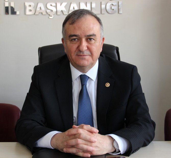 Akçay Kılıçdaroğlu’nun ‘Bozkurt’ İşaretini Yorumladı