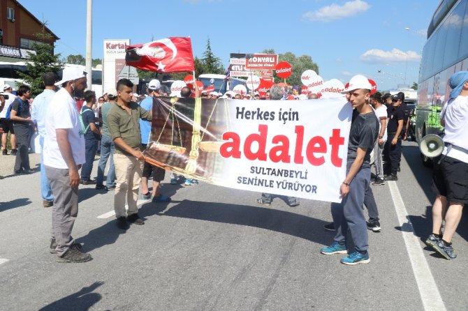 Kılıçdaroğlu’na Pankartlı Sloganlı Tepki