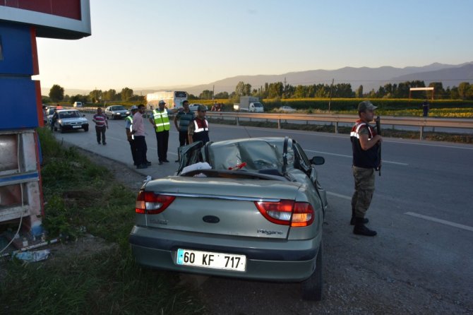 Tokat’ta Trafik Kazası: 1 Ölü, 4 Yaralı