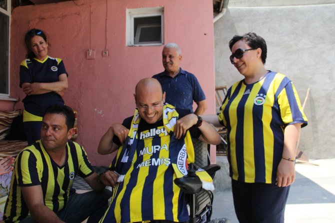 Fenerbahçe Taraftarından Şık Hareket