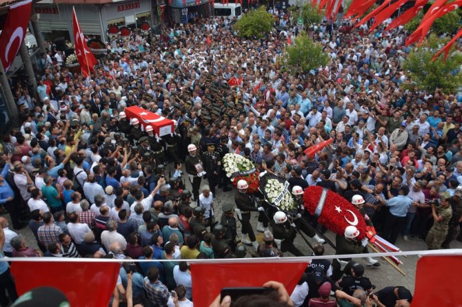 Şehidin Cenaze Törenine Bakan Soylu Da Katıldı