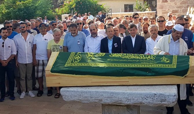 Eski Başbakan Davutoğlu’nun Acı Günü