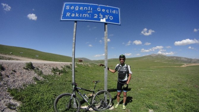 Doğu Karadeniz Yaylalarını Pedal Çevirerek Gezdiler