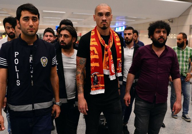 Yeni Aslan İstanbul’da