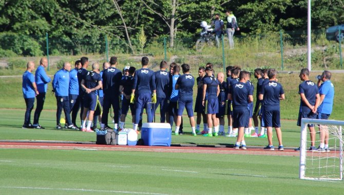 Fenerbahçe’den İlk Antrenman