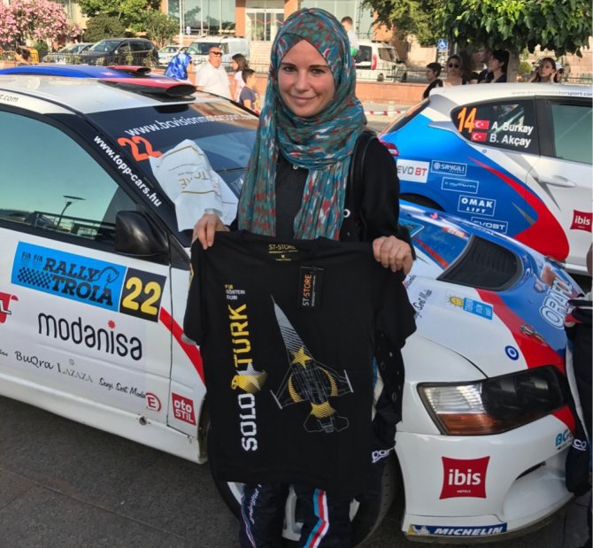 Aracı Yanan Rallici Burcu Çetinkaya O Anları Anlattı
