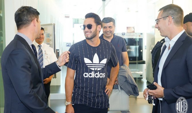 Milan Resmen Açıkladı
