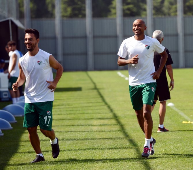 Josua John Antrenmana Katıldı