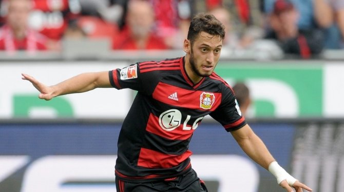 Fatih Terim’den Hakan Çalhanoğlu’na Tam Destek