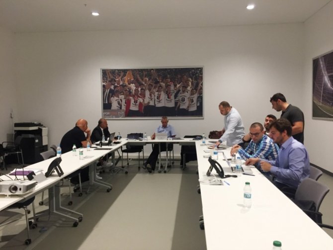 Uefa Yetkilileri Vodafone Park’ı İnceledi