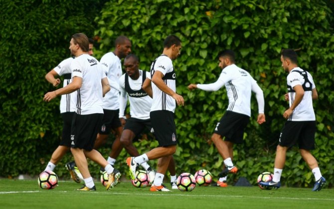 Beşiktaş’ta Hazırlıklar Devam Ediyor