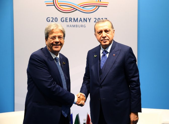 İtalya Başbakanı Gentiloni’yle Görüştü