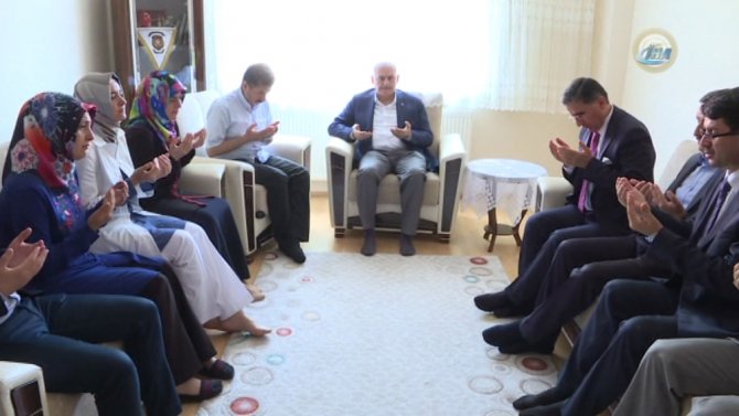 Başbakan Yıldırım’dan Şehit Ailelerine Ziyaret