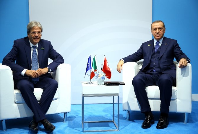 Cumhurbaşkanı Erdoğan’dan Yoğun Temaslar