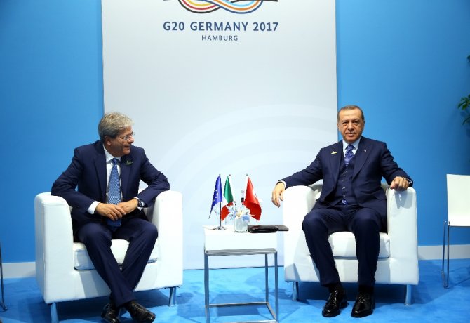 Cumhurbaşkanı Erdoğan’dan Yoğun Temaslar