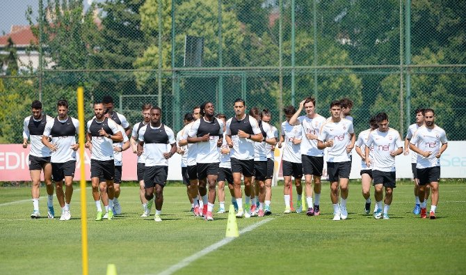Galatasaray’da Yeni Kriz: Kamptan Gönderildi