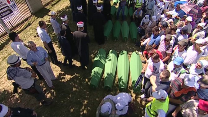 Srebrenitsa Katliamı Kurbanları Anıldı