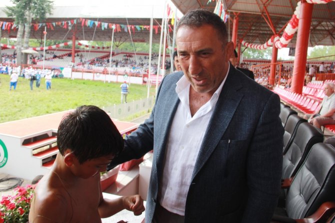 Ahmet Taşçı Minik Pehlivanın Kalbine Dokundu