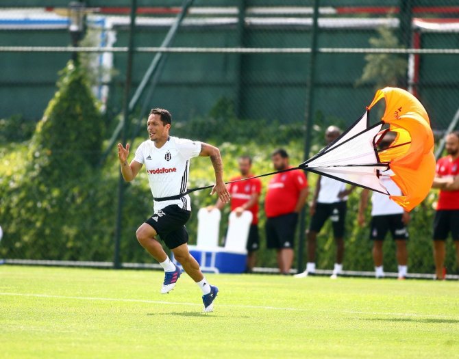 Talisca İlk Antrenmana Çıktı