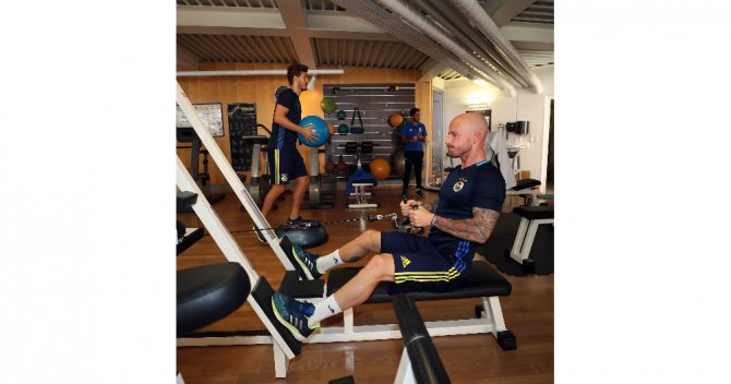 Fenerbahçe Hazırlıklarını Sürdürdü
