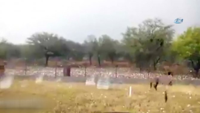 İspanya’da Golf Topu Büyüklüğünde Dolu Yağdı