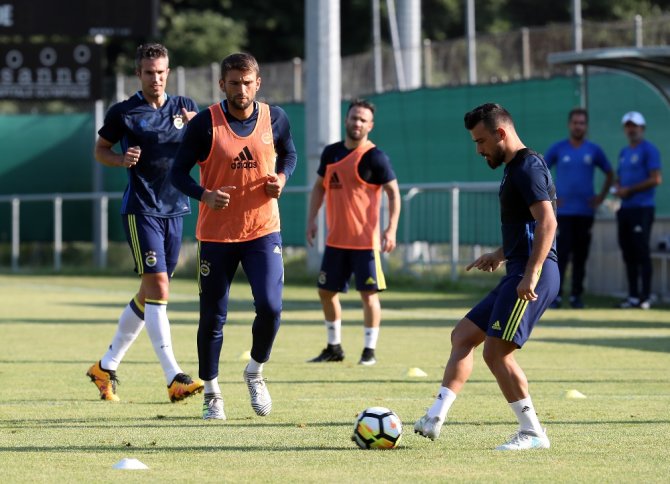 Fenerbahçe Yeni Sezon Hazırlıklarını Sürdürdü