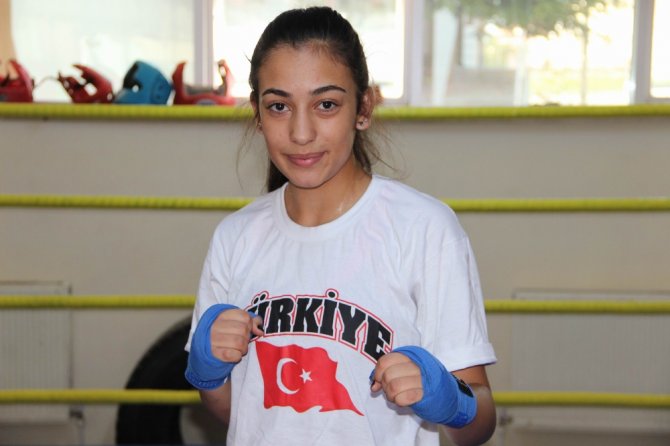 Gözünü Dünya Şampiyonluğuna Dikti