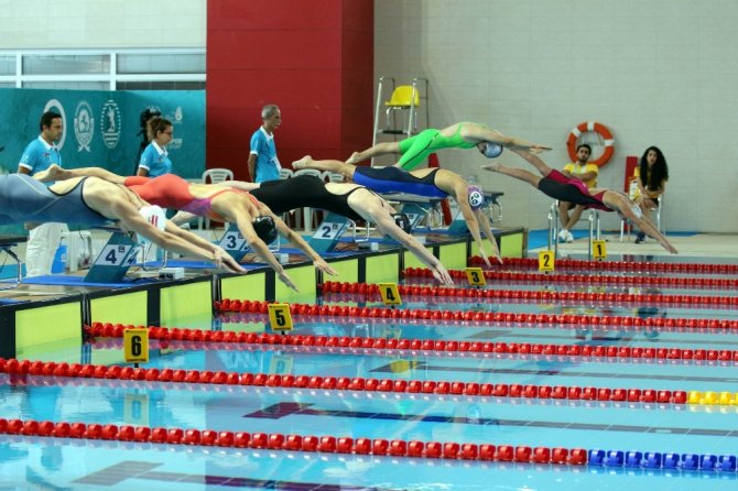 Yüzmede Olimpiyat Rekoru