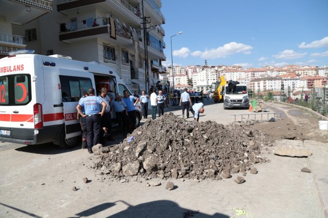 Ankara’da Göçük Altında Kalan İşçi Öldü