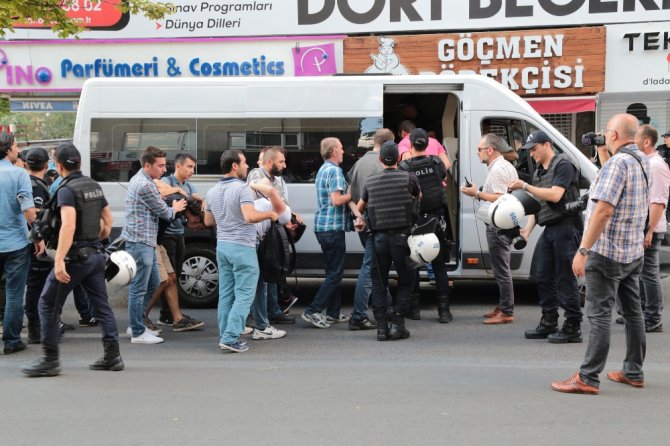 Gülmen Ve Özakça Eyleminde 20 Kişi Daha Gözaltına Alındı