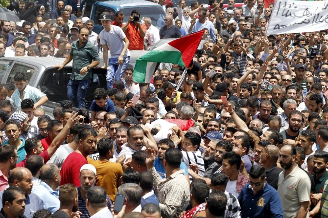 İsrail Konsolosluğunda Öldürülen Genci Binler Uğurladı